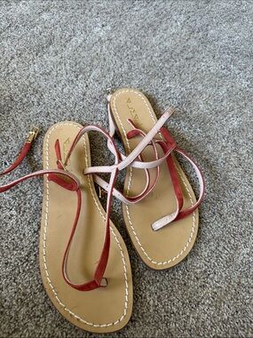 Bottega Egnazia Alma  Strappy Toe-Loop Sandals with Gold Accent
